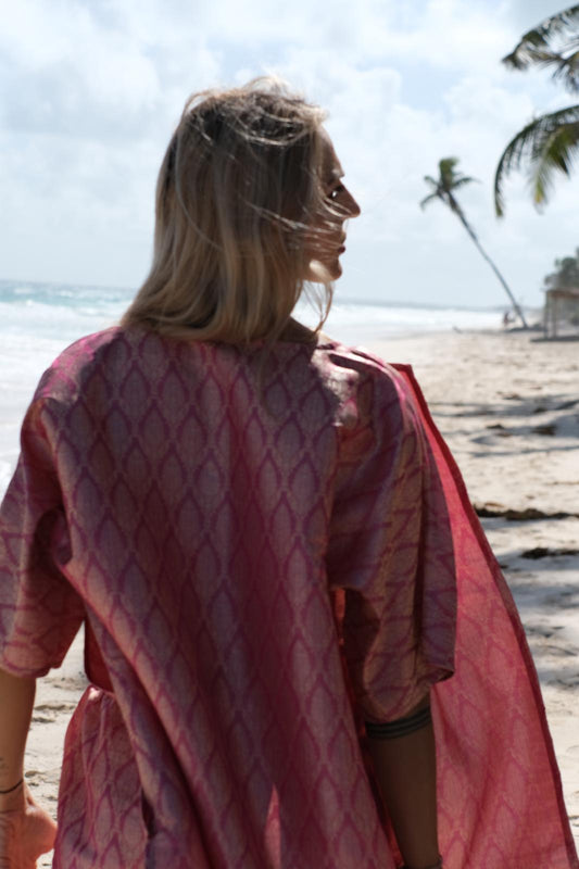 Onyx Gulabi Kimono